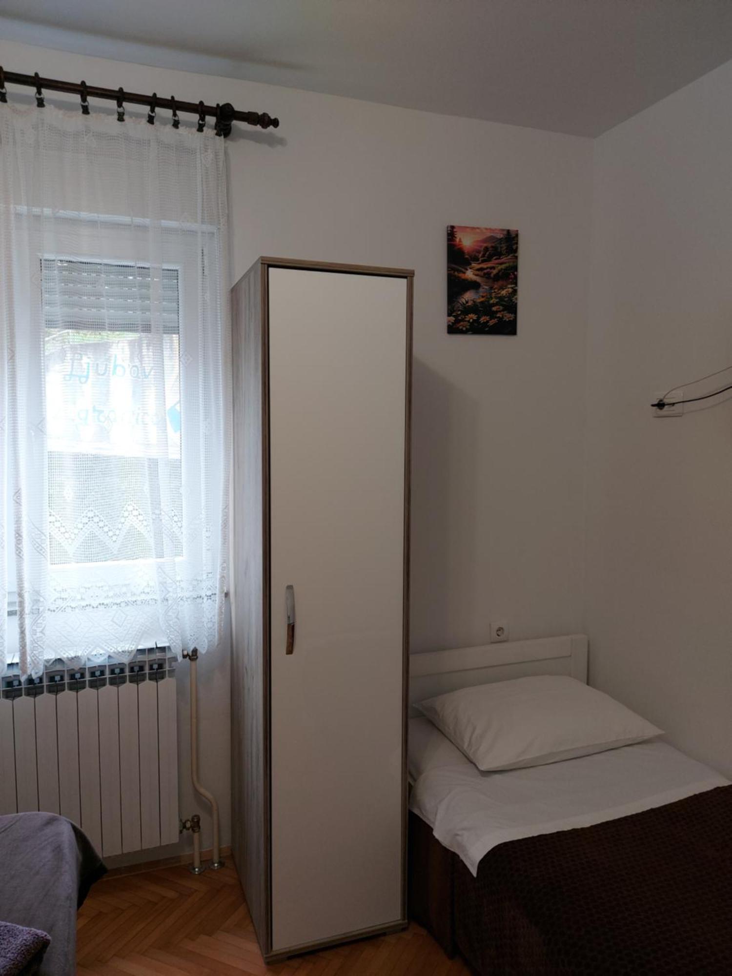 Elena Rooms Pasjak Exterior foto